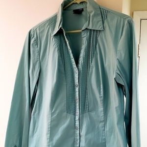 Ladies long sleeve button down blouse